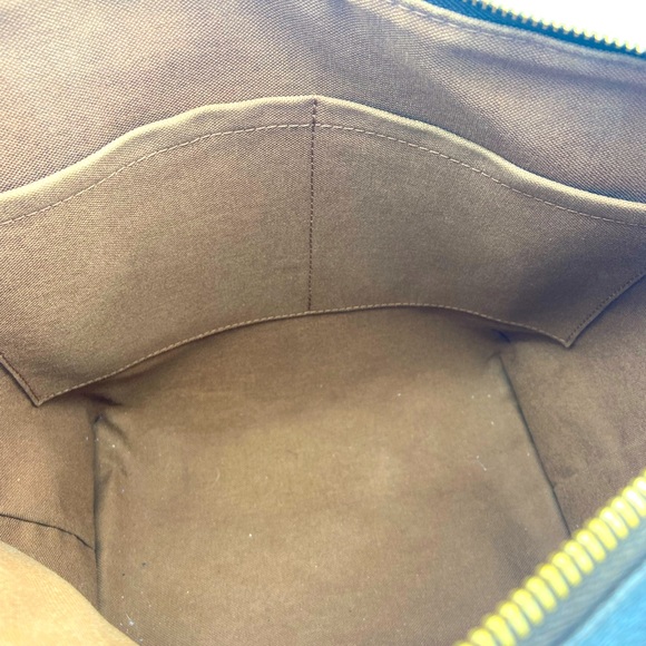 Louis Vuitton Monogram Totally PM Bag. - Picture 12 of 14